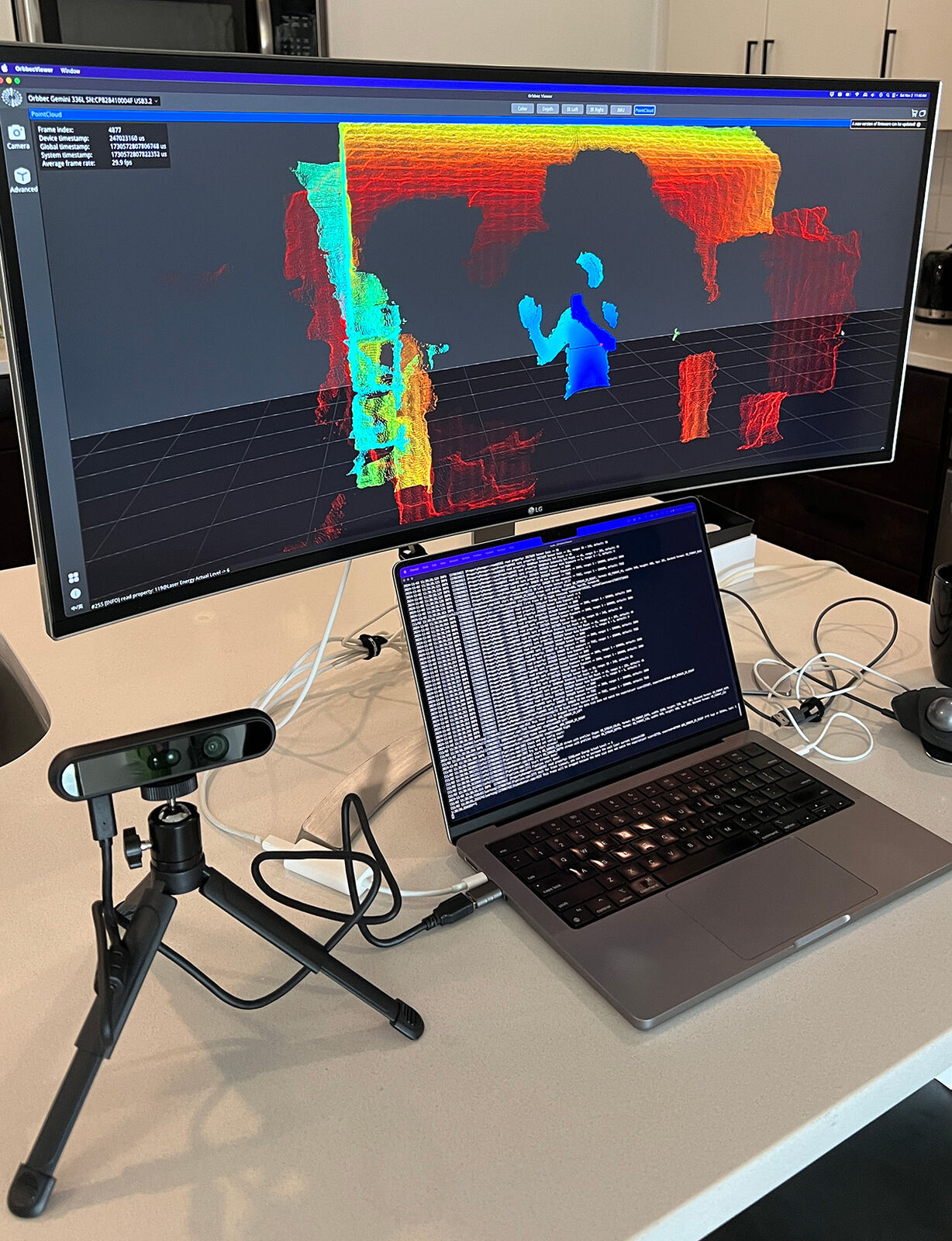 Hardware setup — Orbbec stereo vision camera and projection system